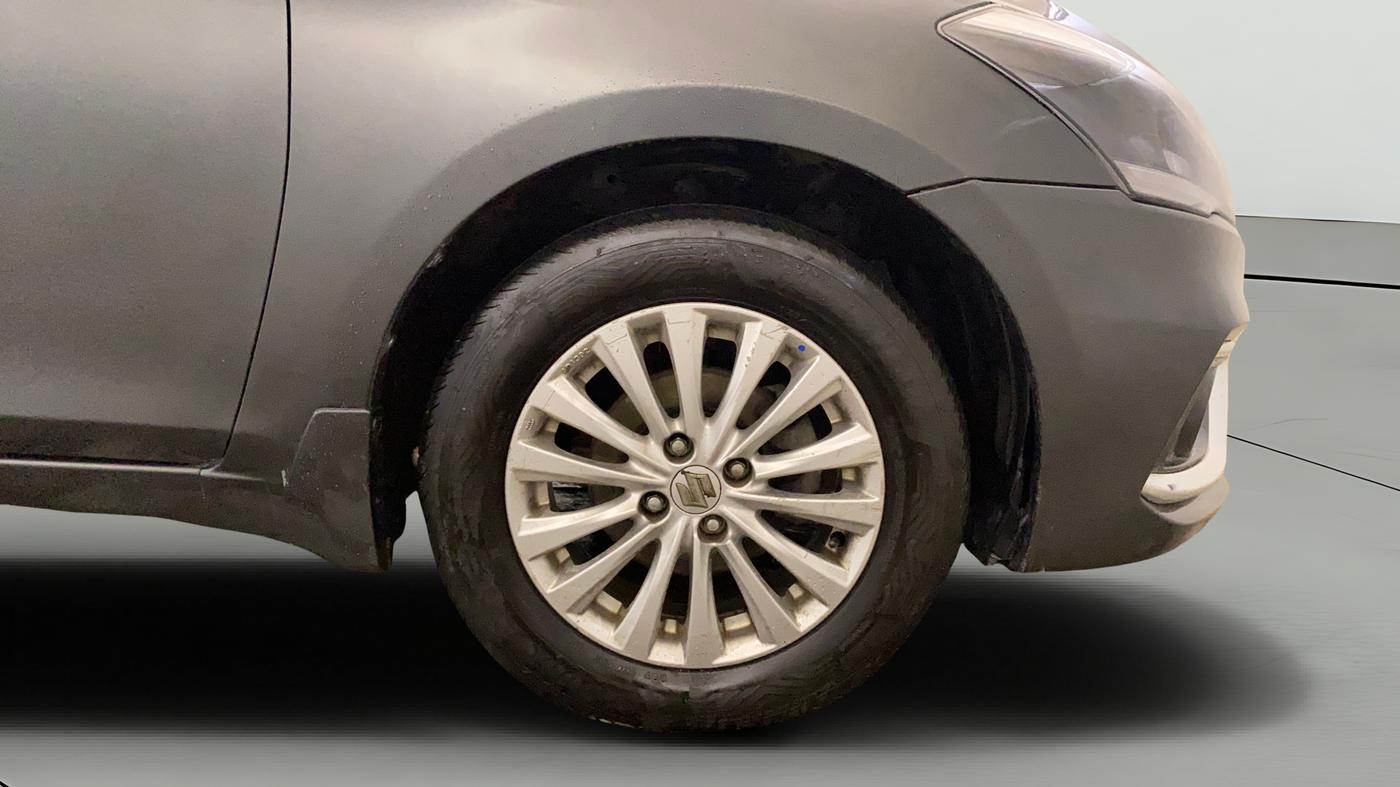 2023 Maruti Ciaz ZETA 1.5 SHVS MT PETROL, Petrol, Manual, 70,512 km, Right Front Wheel