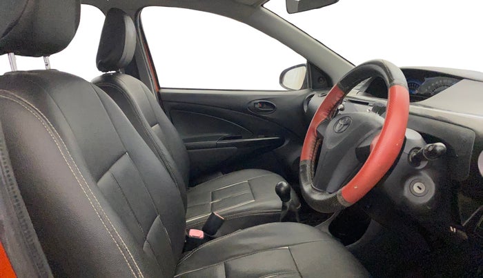 2014 Toyota Etios CROSS 1.2 G, Petrol, Manual, 49,998 km, Right Side Front Door Cabin