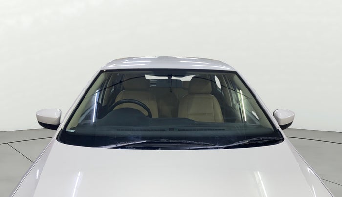 2015 Volkswagen Polo HIGHLINE1.2L, Petrol, Manual, 51,135 km, Front Windshield