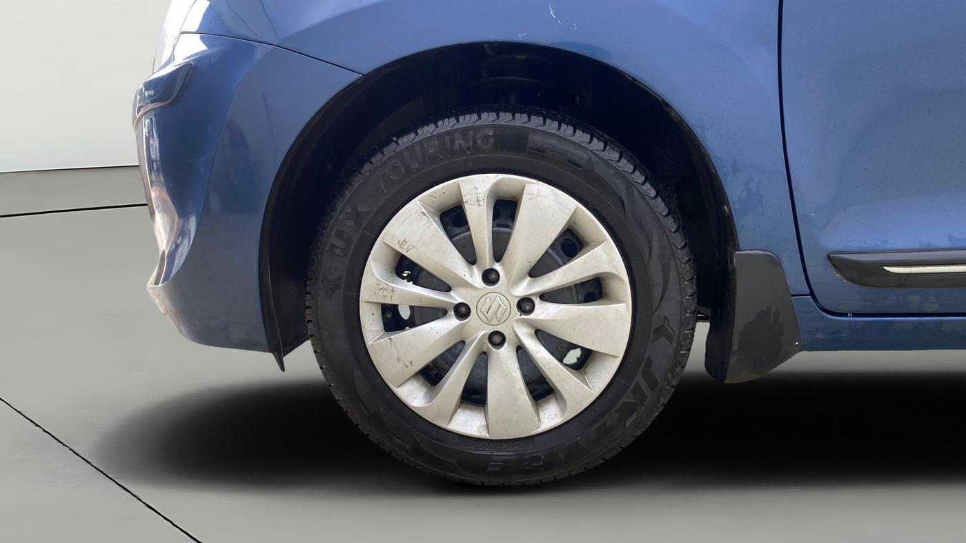 2016 Maruti Baleno DELTA PETROL 1.2, Petrol, Manual, 62,834 km, Left Front Wheel