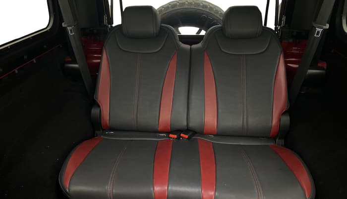 2021 Mahindra Thar LX PETROL HT 4WD AT, Petrol, Automatic, 52,832 km, Right Side Rear Door Cabin