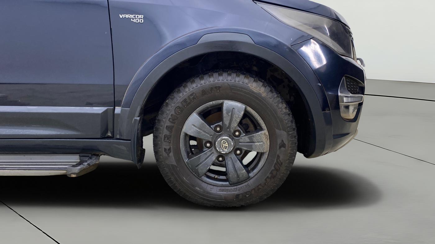 2019 Tata Hexa XM PLUS 4X2 7 STR, Diesel, Manual, 1,22,595 km, Right Front Wheel
