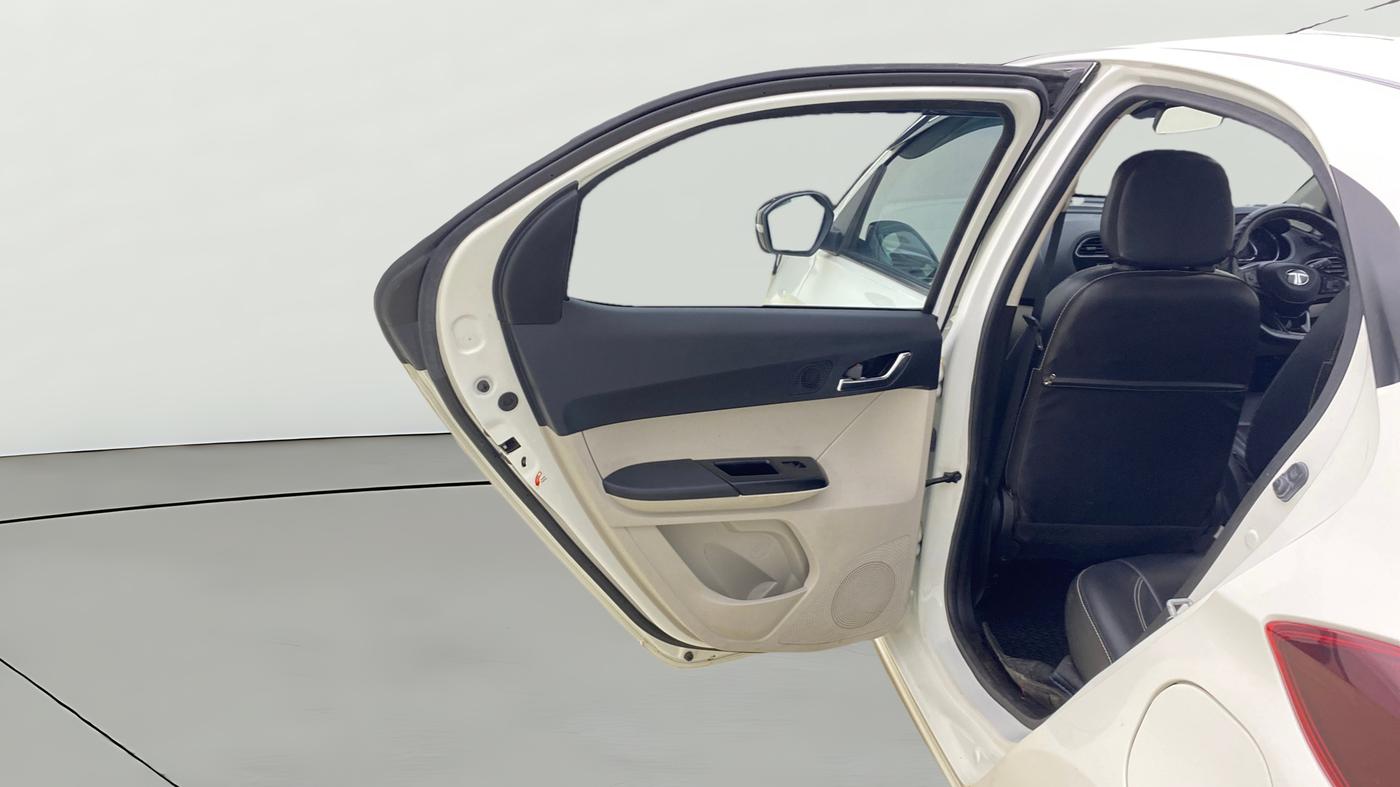 2024 Tata Tiago XZA PLUS PETROL, Petrol, Automatic, 14,540 km, LHS Rear Door