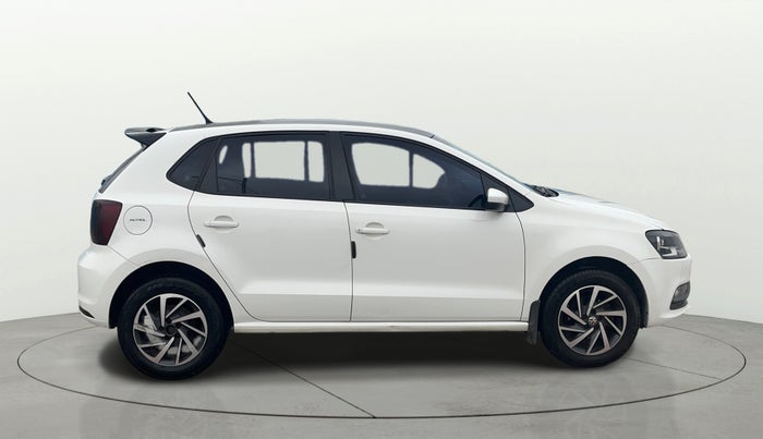 2018 Volkswagen Polo COMFORTLINE 1.0L MPI, Petrol, Manual, 1,38,642 km, Right Side View