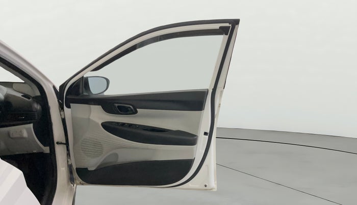 2023 Hyundai NEW I20 SPORTZ 1.2 MT, Petrol, Manual, 26,072 km, RHS Front Door