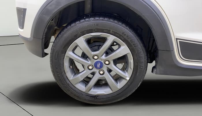 2021 Ford FREESTYLE TITANIUM 1.2 PETROL, Petrol, Manual, 30,381 km, Right Rear Wheel