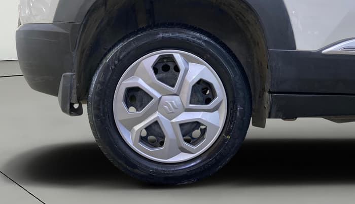 2023 Maruti BREZZA VXI, Petrol, Manual, 28,303 km, Right Rear Wheel
