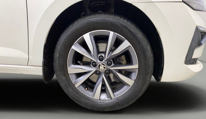 2022 Skoda SLAVIA STYLE 1.0L TSI MT, Petrol, Manual, 58,076 km, Right Front Wheel