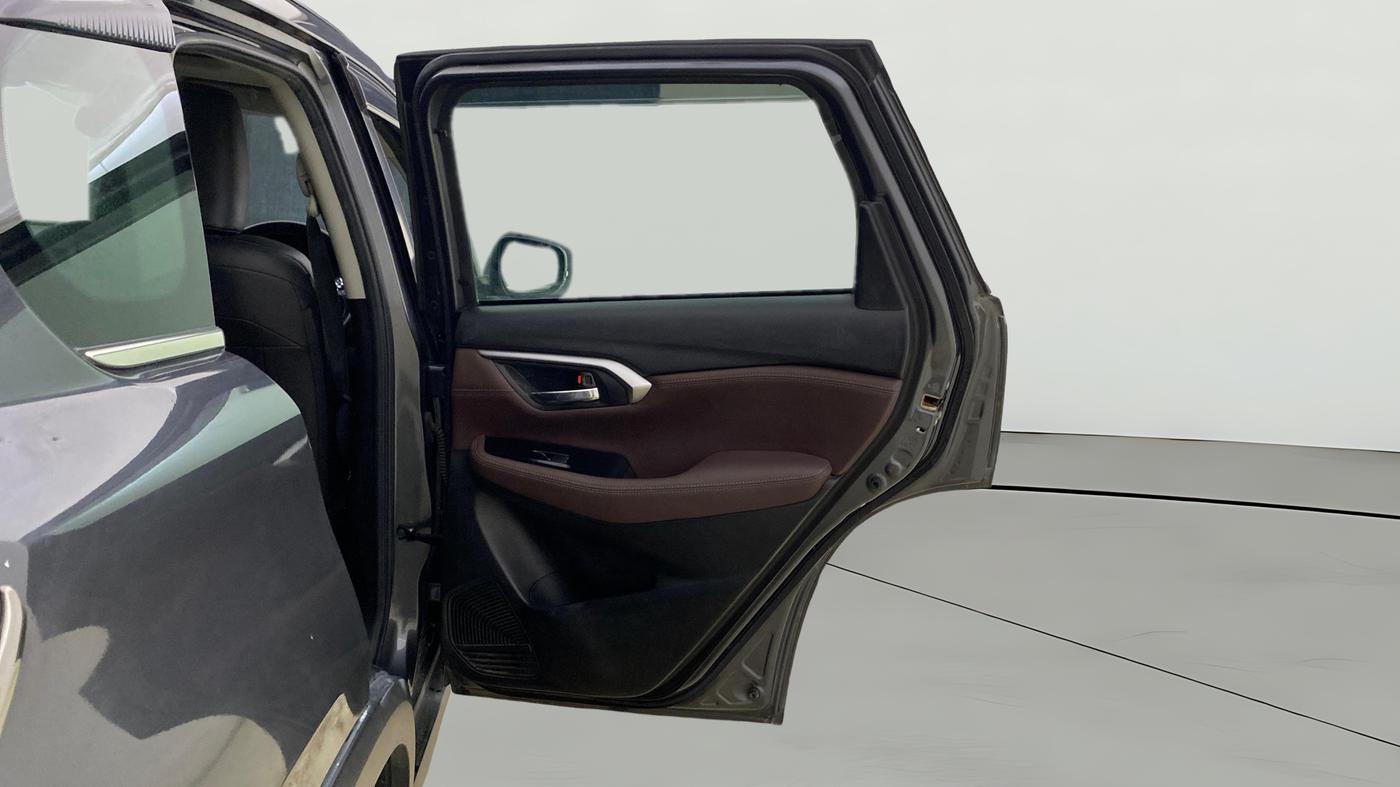 2023 Maruti Grand Vitara ALPHA SMART HYBRID AT, Petrol, Automatic, 63,704 km, RHS Rear Door