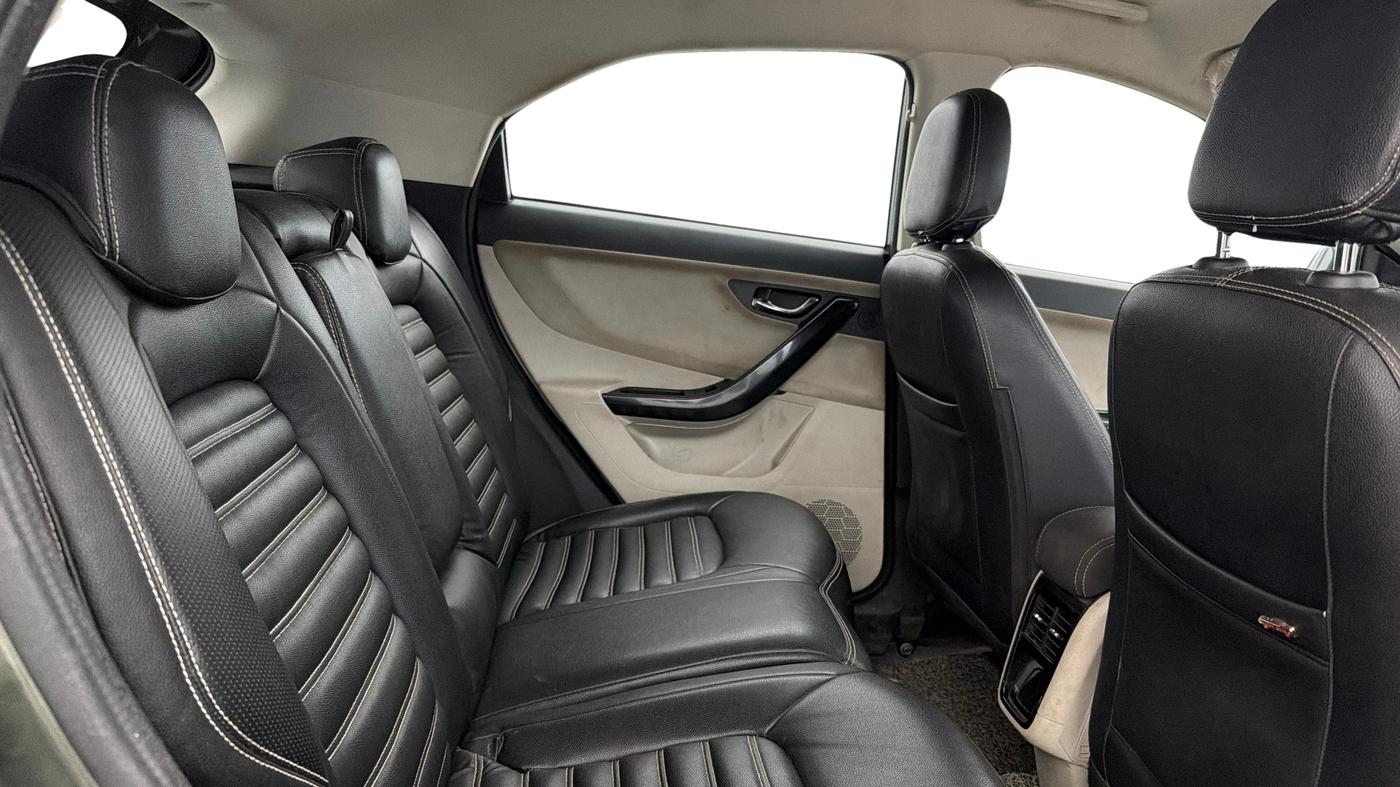 2021 Tata NEXON XZ PLUS PETROL KAZIRANGA, Petrol, Manual, 72,075 km, Right Side Rear Door Cabin