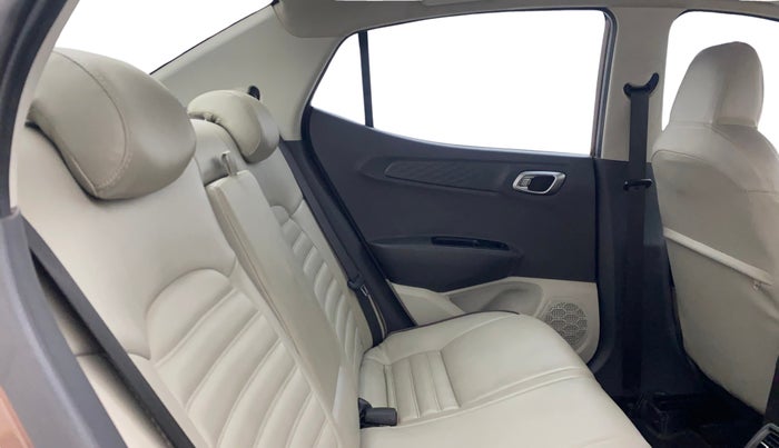 2020 Hyundai AURA SX 1.2, Petrol, Manual, 39,969 km, Right Side Rear Door Cabin