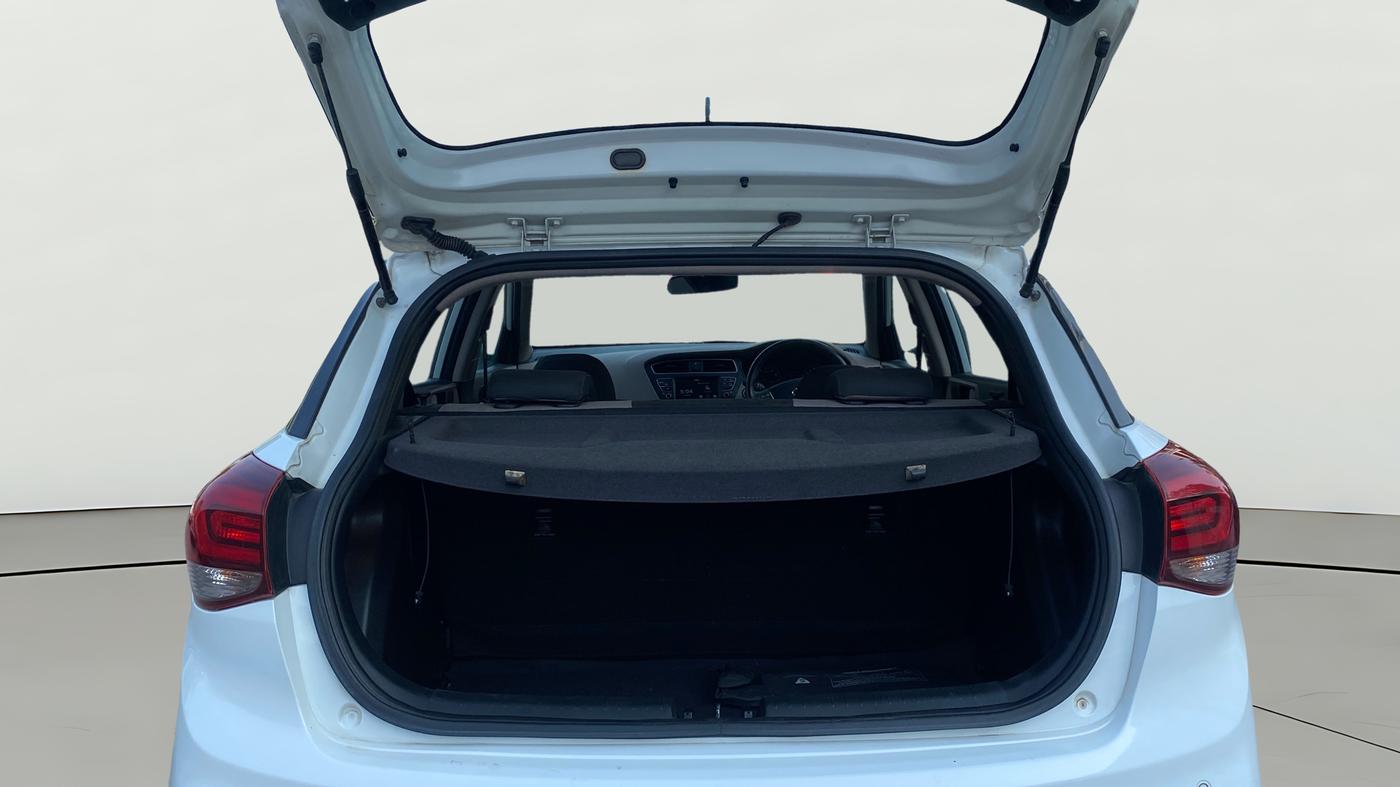 2019 Hyundai Elite i20 ASTA 1.2 (O), Petrol, Manual, 72,110 km, Boot Open Zoomed View