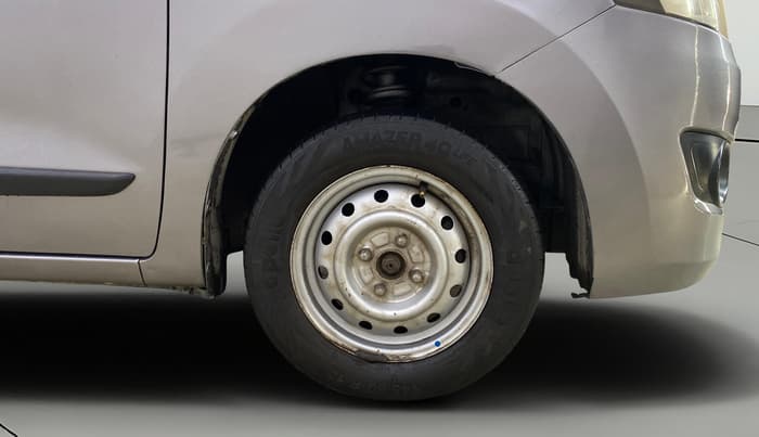 2014 Maruti Wagon R 1.0 LXI CNG, CNG, Manual, 73,657 km, Right Front Wheel