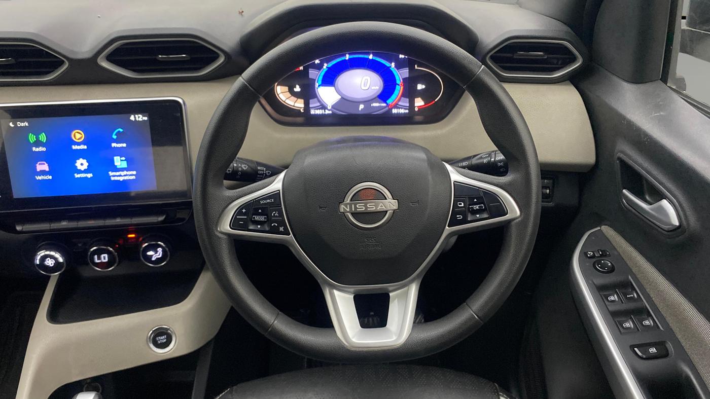 2022 Nissan MAGNITE XV PREMIUM TURBO CVT, Petrol, Automatic, 58,106 km, Steering Wheel Close Up