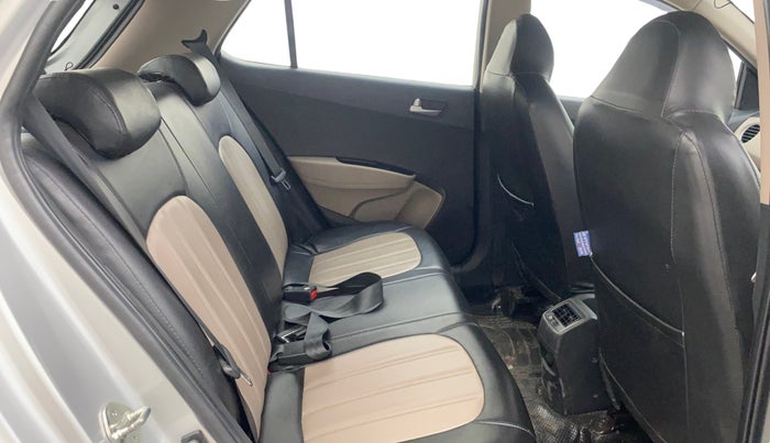 2015 Hyundai Grand i10 ASTA 1.2 KAPPA VTVT, Petrol, Manual, 68,702 km, Right Side Rear Door Cabin