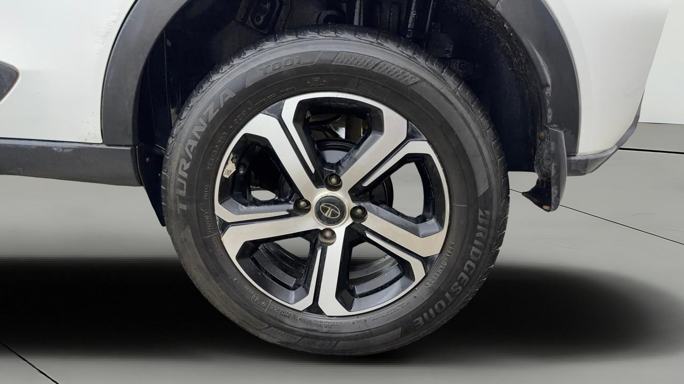 2022 Tata NEXON XZA PLUS PETROL, Petrol, Automatic, 71,950 km, Left Rear Wheel
