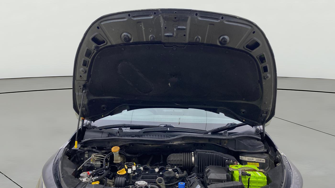 2020 Tata ALTROZ XT PETROL, CNG, Manual, 70,603 km, Open Bonet