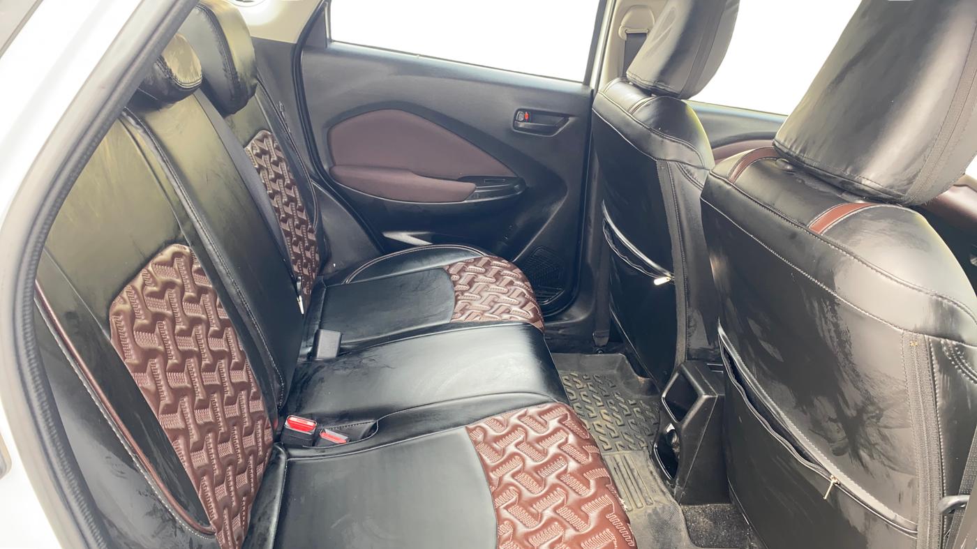 2024 Maruti FRONX DELTA 1.2 AGS, Petrol, Automatic, 7,591 km, Right Side Rear Door Cabin