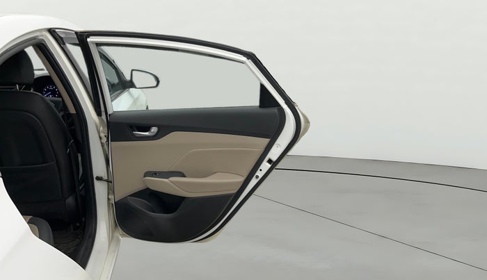 2018 Hyundai Verna 1.6 VTVT SX O, Petrol, Manual, 63,332 km, RHS Rear Door