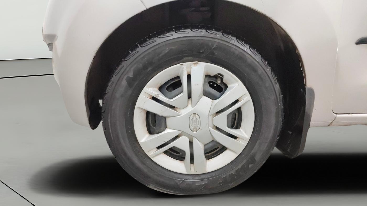 2018 Datsun Redi Go T (O), Petrol, Manual, 97,153 km, Left Front Wheel
