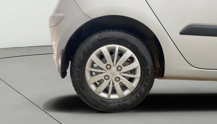 2015 Hyundai i10 SPORTZ 1.1, Petrol, Manual, 11,107 km, Right Rear Wheel