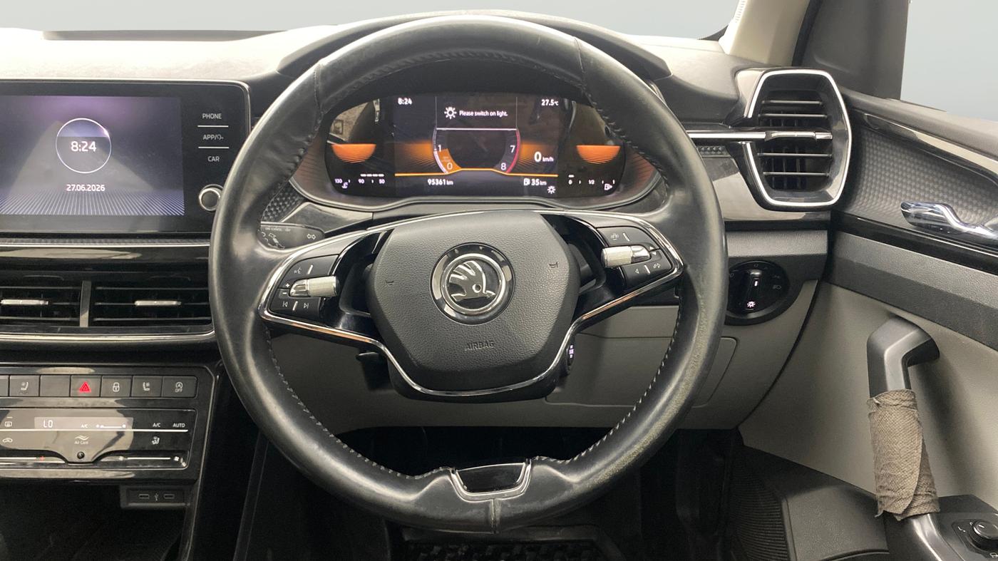 2022 Skoda KUSHAQ STYLE 1.5L TSI MT, Petrol, Manual, 95,350 km, Steering Wheel Close Up
