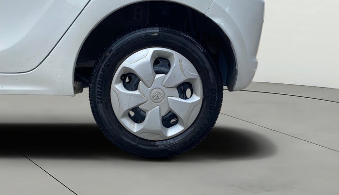 2017 Tata Tiago XT PETROL, Petrol, Manual, 27,057 km, Left Rear Wheel
