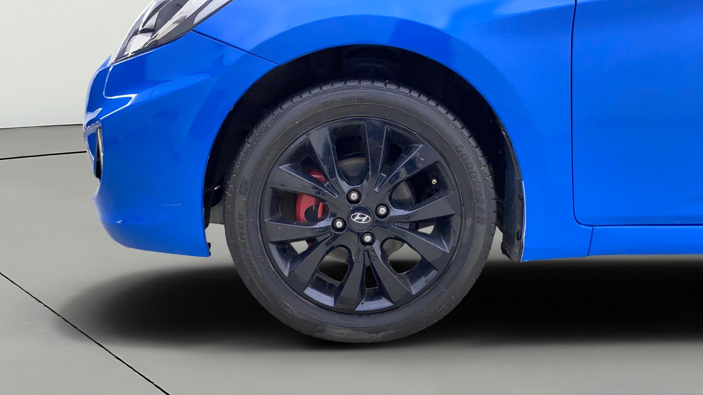 2014 Hyundai Verna FLUIDIC 1.6 VTVT SX, CNG, Manual, 60,800 km, Left Front Wheel