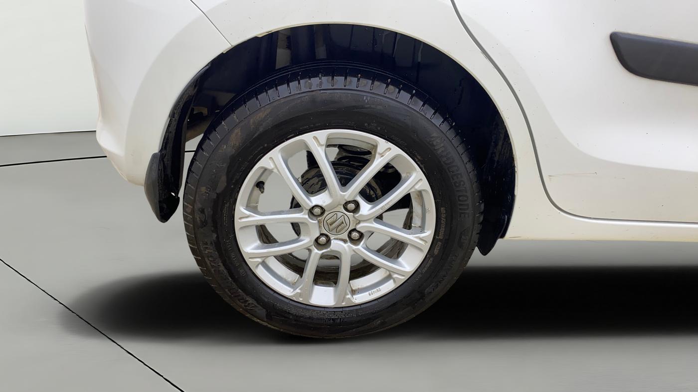 2018 Maruti Swift ZXI, Petrol, Manual, 78,014 km, Right Rear Wheel