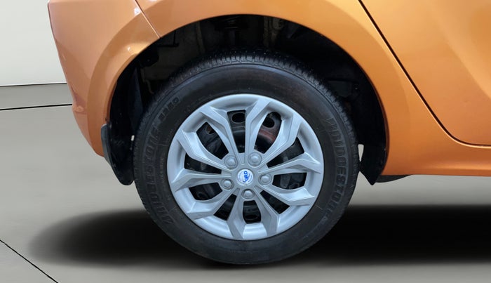 2017 Tata Tiago XZ PETROL, Petrol, Manual, 35,202 km, Right Rear Wheel