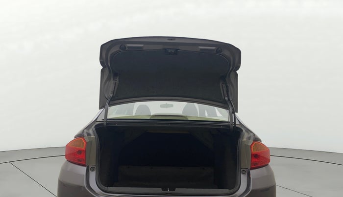 2017 Honda City 1.5L I-VTEC V MT, Petrol, Manual, 31,952 km, Boot Door Open