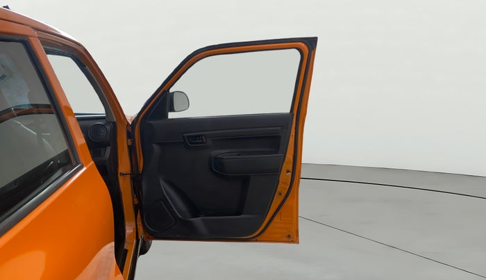 2020 Maruti S PRESSO VXI CNG, CNG, Manual, 75,908 km, RHS Front Door