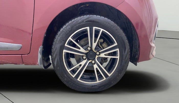 2016 Hyundai Grand i10 SPORTZ 1.2 KAPPA VTVT, Petrol, Manual, 30,618 km, Right Front Wheel