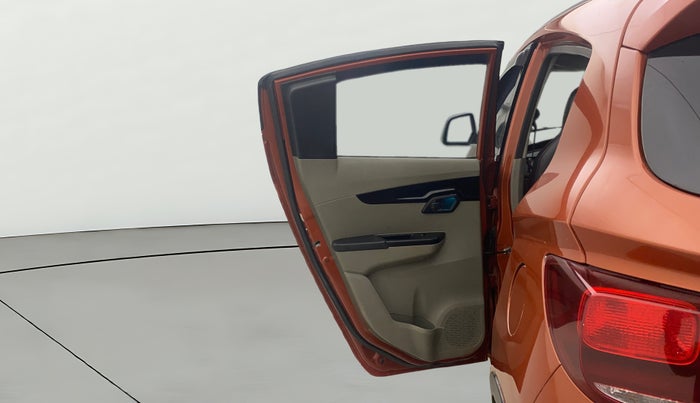 2016 Mahindra Kuv100 K8 D 6 STR, Diesel, Manual, 73,673 km, LHS Rear Door