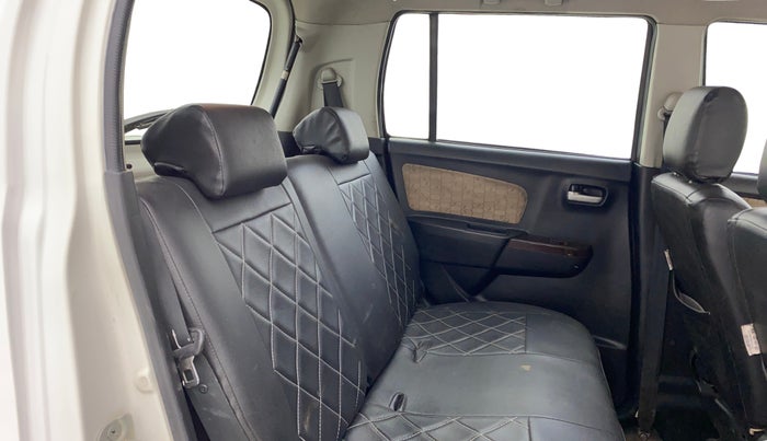 2017 Maruti Wagon R 1.0 VXI, Petrol, Manual, 37,228 km, Right Side Rear Door Cabin