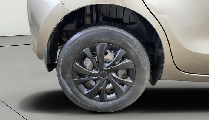 2018 Maruti Swift VXI, Petrol, Manual, 49,459 km, Right Rear Wheel