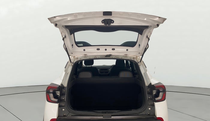 2022 Renault Kiger RXE MT, Petrol, Manual, 39,361 km, Boot Door Open