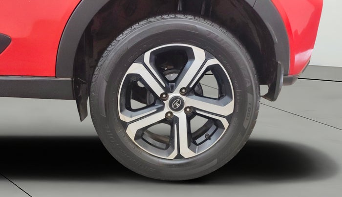 2022 Tata NEXON XZA PLUS SUNROOF DUAL TONE PETROL, Petrol, Automatic, 43,080 km, Left Rear Wheel