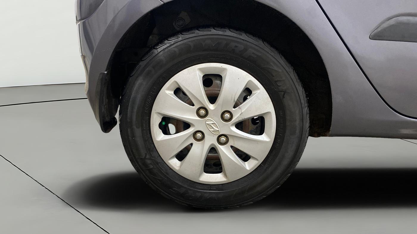 2013 Hyundai i10 MAGNA 1.2, Petrol, Manual, 59,587 km, Right Rear Wheel