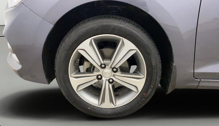 2017 Hyundai Verna 1.6 VTVT SX (O) AT, Petrol, Automatic, 54,686 km, Left Front Wheel