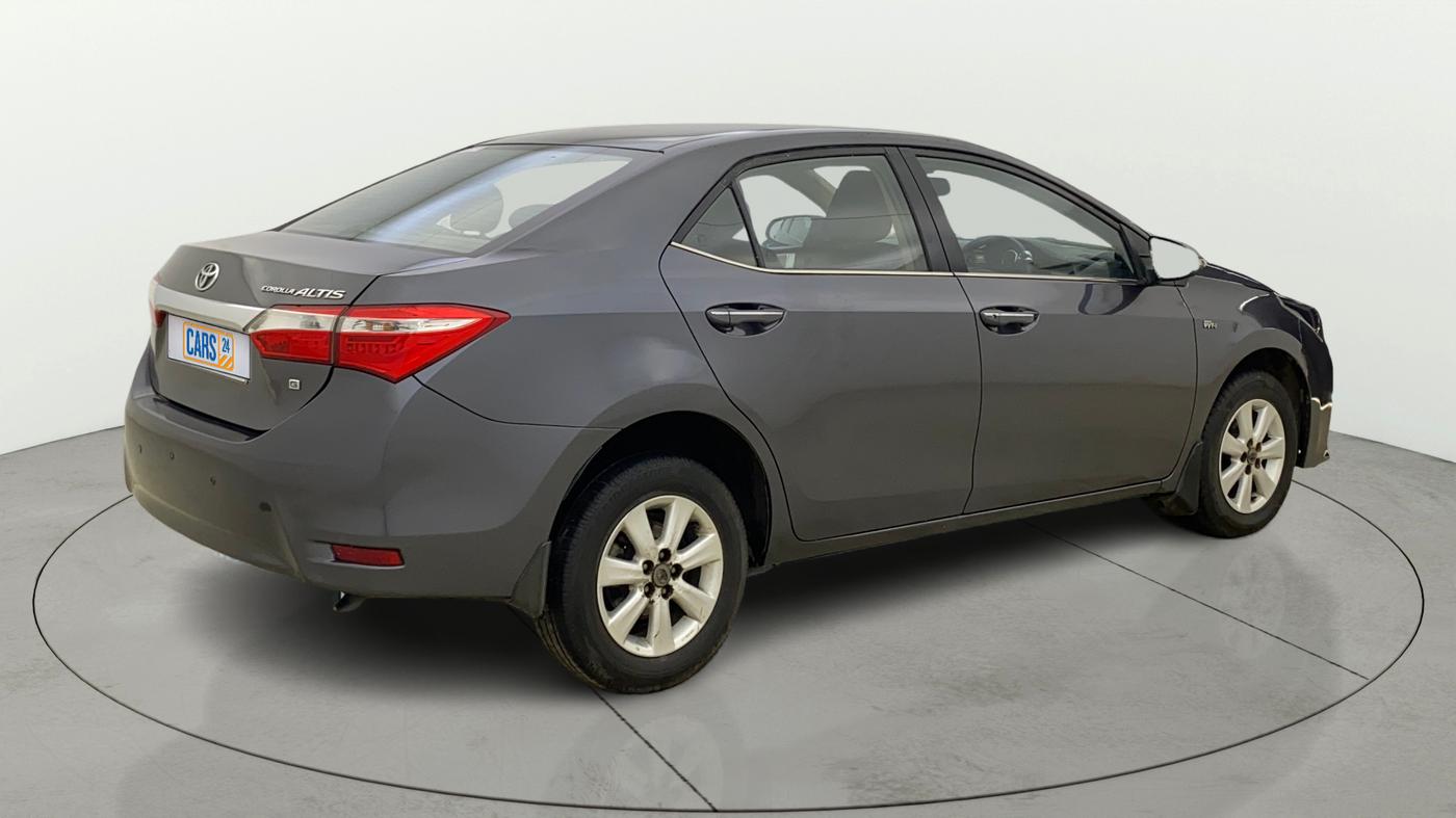 2014 Toyota Corolla Altis G PETROL, Petrol, Manual, 1,03,843 km, Right Back Diagonal