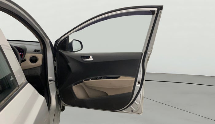 2016 Hyundai Grand i10 SPORTZ 1.2 KAPPA VTVT, Petrol, Manual, 85,558 km, RHS Front Door