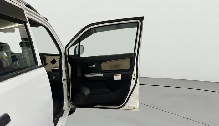 2018 Maruti Wagon R 1.0 LXI CNG, CNG, Manual, 82,951 km, RHS Front Door