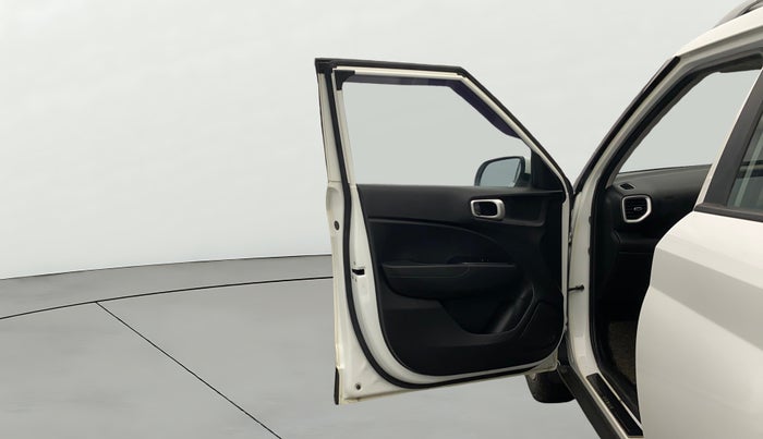 2021 Hyundai VENUE S 1.2, Petrol, Manual, 38,528 km, LHS Front Door