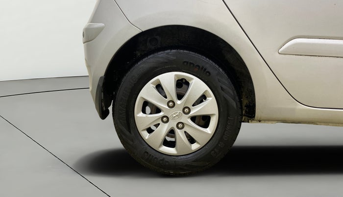 2013 Hyundai i10 SPORTZ 1.2 AT, Petrol, Automatic, 37,961 km, Right Rear Wheel