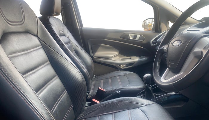 2013 Ford Ecosport TITANIUM 1.5L DIESEL, Diesel, Manual, 1,25,145 km, Right Side Front Door Cabin