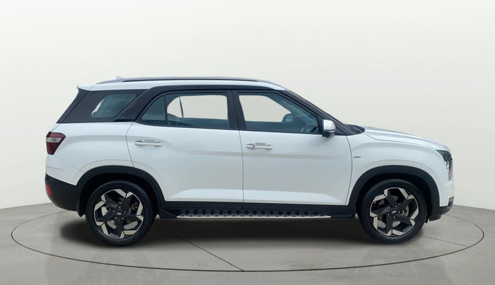 2023 Hyundai ALCAZAR 2.0 SIGNATURE (O) AT 7STR, Petrol, Automatic, 28,041 km, Right Side View