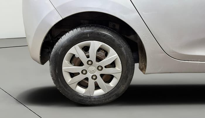 2018 Hyundai Eon MAGNA +, Petrol, Manual, 30,467 km, Right Rear Wheel
