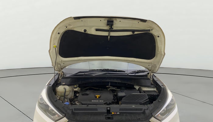 2017 Hyundai Tucson GLS 2WD AT PETROL, Petrol, Automatic, 51,413 km, Open Bonet