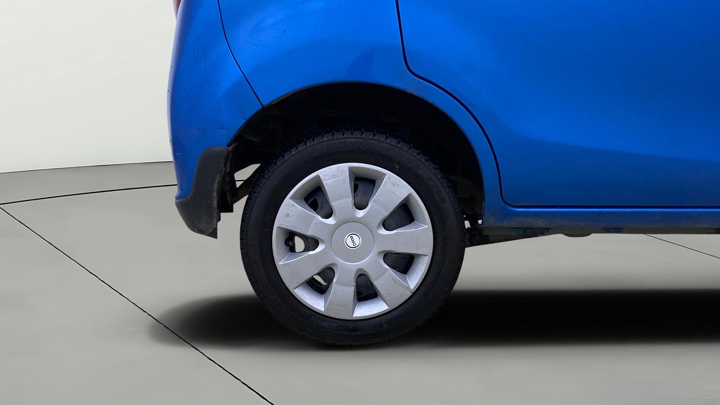 2016 Maruti Alto K10 VXI, Petrol, Manual, 42,803 km, Right Rear Wheel